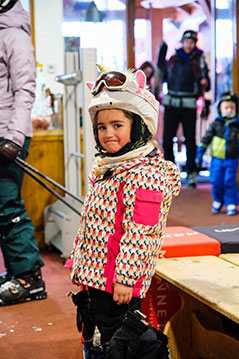 sale of children's ski jackets in Valloire at Grange Sport